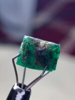 4.21 ct Swat Emerald Crystal – A Compact Gem of Natural Elegance - Image 10