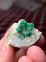 121 Carat Swat Emerald Specimen - Image 5