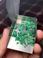 Swat’s Captivating Gem: A 34.65 Carat Emerald Rough Lot - Image 9