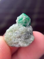 Swat Emerald Specimen: 38-Carat Mineral Crystal - Image 5