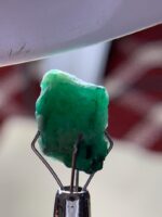 Swat’s Majestic Green: An 8.35 Carat Emerald Crystal - Image 13