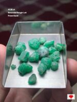41.35ct A Wide and Flat Swat Emerald Rough Lot