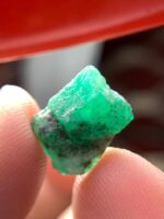 6.70 ct Swat Emerald Crystal – Exquisite Green Gem from Pakistan - Image 5