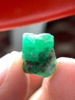 6.70 ct Swat Emerald Crystal – Exquisite Green Gem from Pakistan - Image 6
