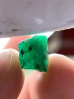 Exploring the Beauty of a 3.82ct Swat Emerald Crystal - Image 11