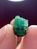 3.90ct Laghman Emerald Crystal: Balanced Beauty from Afghanistan - Image 5