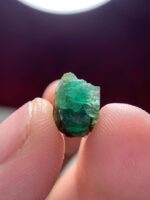 3.90ct Laghman Emerald Crystal: Balanced Beauty from Afghanistan - Image 6