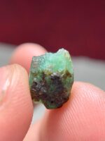 3.90ct Laghman Emerald Crystal: Balanced Beauty from Afghanistan - Image 9