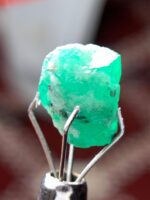 4.55 ct Swat Emerald Crystal – Natural Green Beauty from Pakistan - Image 10