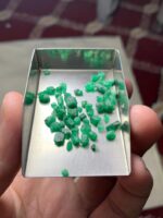 17.15 ct Swat Emerald Rough Lot – A Natural Collection of Pure Green Beauty - Image 11