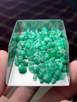 Magnificent 57.60 ct Emerald Rough from Swat - Image 3