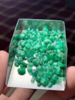 Magnificent 57.60 ct Emerald Rough from Swat - Image 6