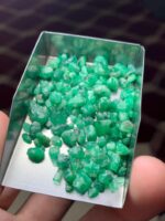 Magnificent 57.60 ct Emerald Rough from Swat - Image 7