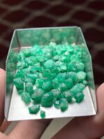 55.40 ct Swat Emerald Rough: Vivid Green Gemstone - Image 12