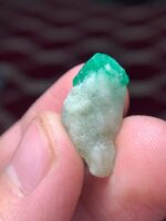 12.50 ct Swat Emerald Specimen – Unique Natural Form - Image 6
