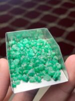 Swat’s Emerald Treasures: 60.70-Carat Rough Lot - Image 7
