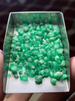 Natural Beauty in Raw Form: 47.90-Carat Emerald Rough Lot from Swat - Image 2