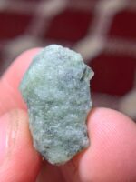 A 12.75ct Swat Emerald Specimen: Small Yet Striking - Image 5