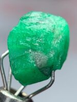 2.03ct Swat Emerald Crystal – Natural Precision with Rich Green Depth (9.02 x 6.66 x 6.02mm) - Image 6