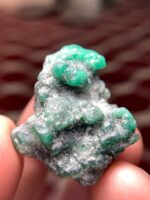 Stunning 71.60ct Emerald Specimens – Natural Gemstone Treasure - Image 5