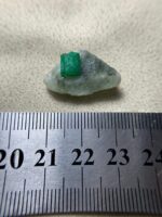 The 14.70 ct Emerald: Graceful Elegance in Mid-Sized Form - Image 7