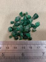 Elegant 40ct Swat Emerald Rough Lot - Image 5