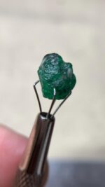 Born in the Mountains: A 4.62 ct Swat Emerald Crystal - Image 2