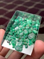 54.90 Carat Emerald Rough Lot – Swat Valley Natural Crystal - Image 3
