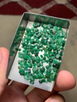 36.07 Carat Panjshir Emerald Rough – Dense and Compact Crystal - Image 7