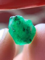 Born in the Mountains: A 4.62 ct Swat Emerald Crystal - Image 10