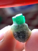 Exploring a 6.70 ct Emerald Specimen - Image 12