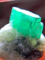 Exploring a 6.70 ct Emerald Specimen - Image 7