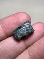 Swat Emerald Crystal: 10.56ct Untreated Green Gemstone - Image 2