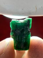 Swat Emerald Crystal: 10.56ct Untreated Green Gemstone - Image 6