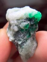 A Monumental 38.15 ct Emerald Specimen - Image 6
