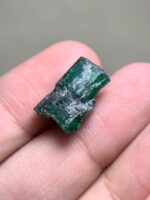 Swat Emerald Crystal: 10.56ct Untreated Green Gemstone - Image 7