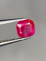Afghan Ruby: 0.455ct Faceted Gemstone, Natural Red - Image 2