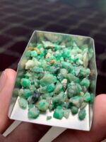 A Massive 80.30-Carat Rough Emerald from Swat - Image 4