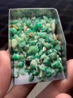 A Massive 80.30-Carat Rough Emerald from Swat - Image 7