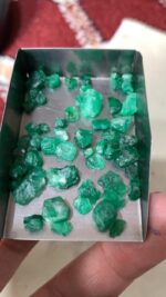 40.90 Carat Swat Emerald Rough Lot – Natural Green Gemstone from Pakistan - Image 2
