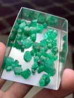 43.30 ct Natural Emerald Rough Lot – Swat Origin - Image 4
