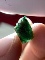 5.66 ct Natural Emerald Crystal from Swat — Rare Collector's Gem - Image 8