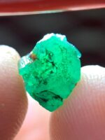 The Bold Charm of a 2.10 ct Panjshir Afghan Emerald Crystal - Image 4