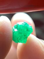 The Bold Charm of a 2.10 ct Panjshir Afghan Emerald Crystal - Image 7