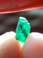 A Petite Gem from Panjshir: 1.35 ct Emerald Crystal - Image 3