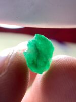 Raw Elegance: 3.46ct Emerald Crystal from Swat Valley - Image 2