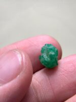 Raw Elegance: 3.46ct Emerald Crystal from Swat Valley - Image 3