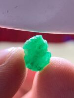 Raw Elegance: 3.46ct Emerald Crystal from Swat Valley - Image 9