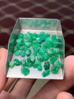 39.85 Carat Swat Emerald Rough Lot – Natural Untreated Green Crystal - Image 4