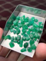 39.85 Carat Swat Emerald Rough Lot – Natural Untreated Green Crystal - Image 9